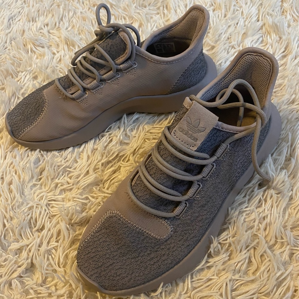 Adidas Tennis shoes